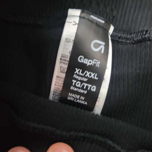 Bundle - Plus size XL (size 16/18) black leggings and short (Old Navy/Gap/H&M) - Picture 11 of 11